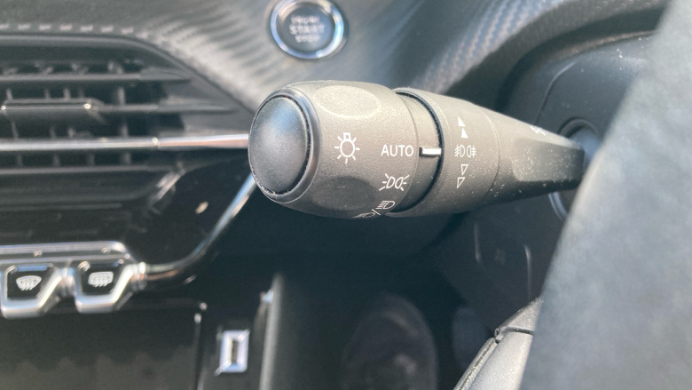 Peugeot 2008 1.2 PureTech Allure 5dr Petrol Estate